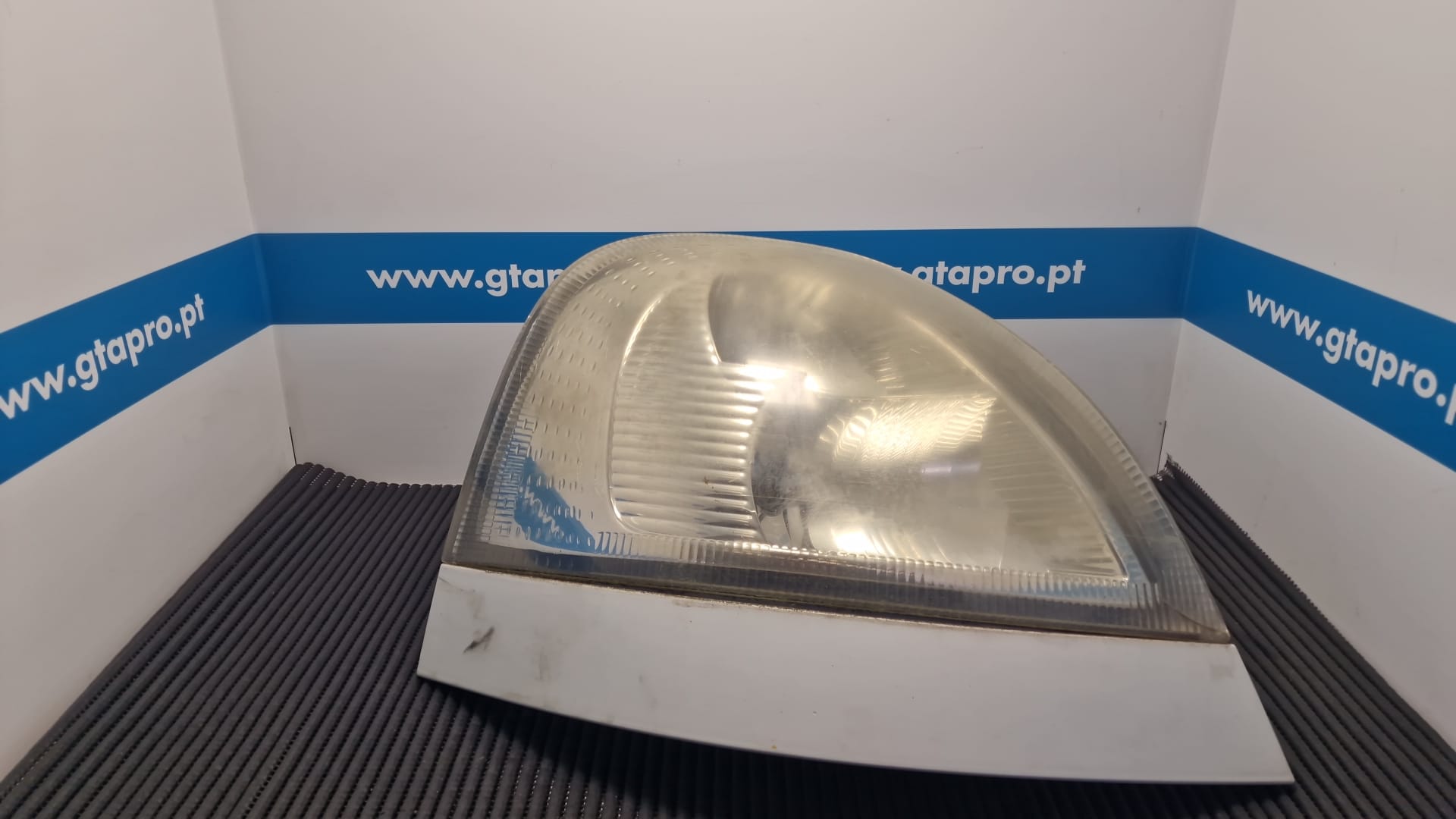 Rechts Headlight