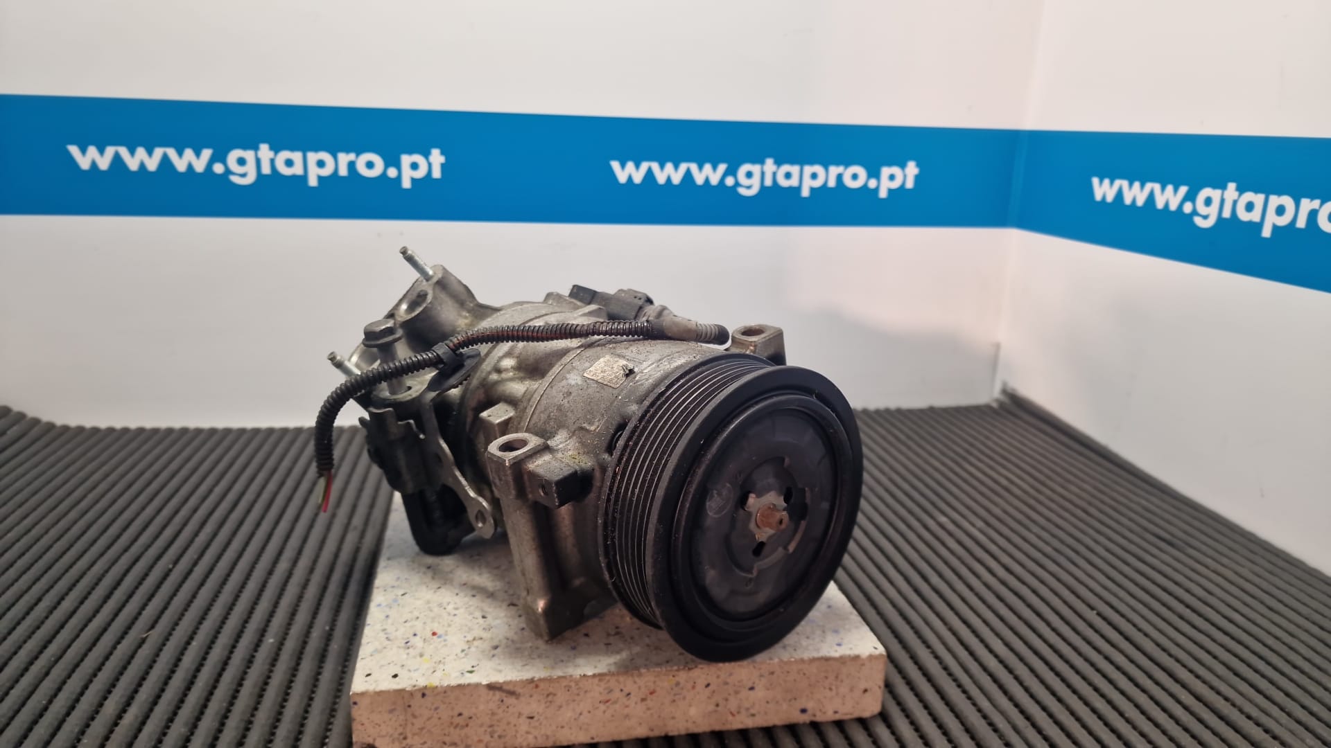 AC compressor