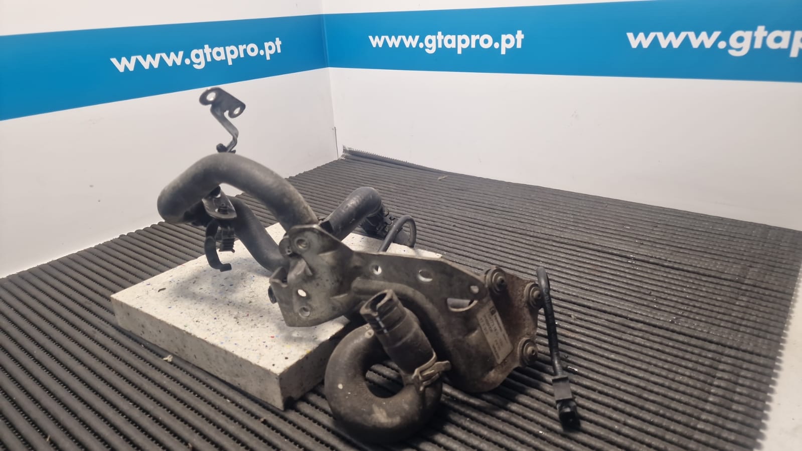 Additional water pump