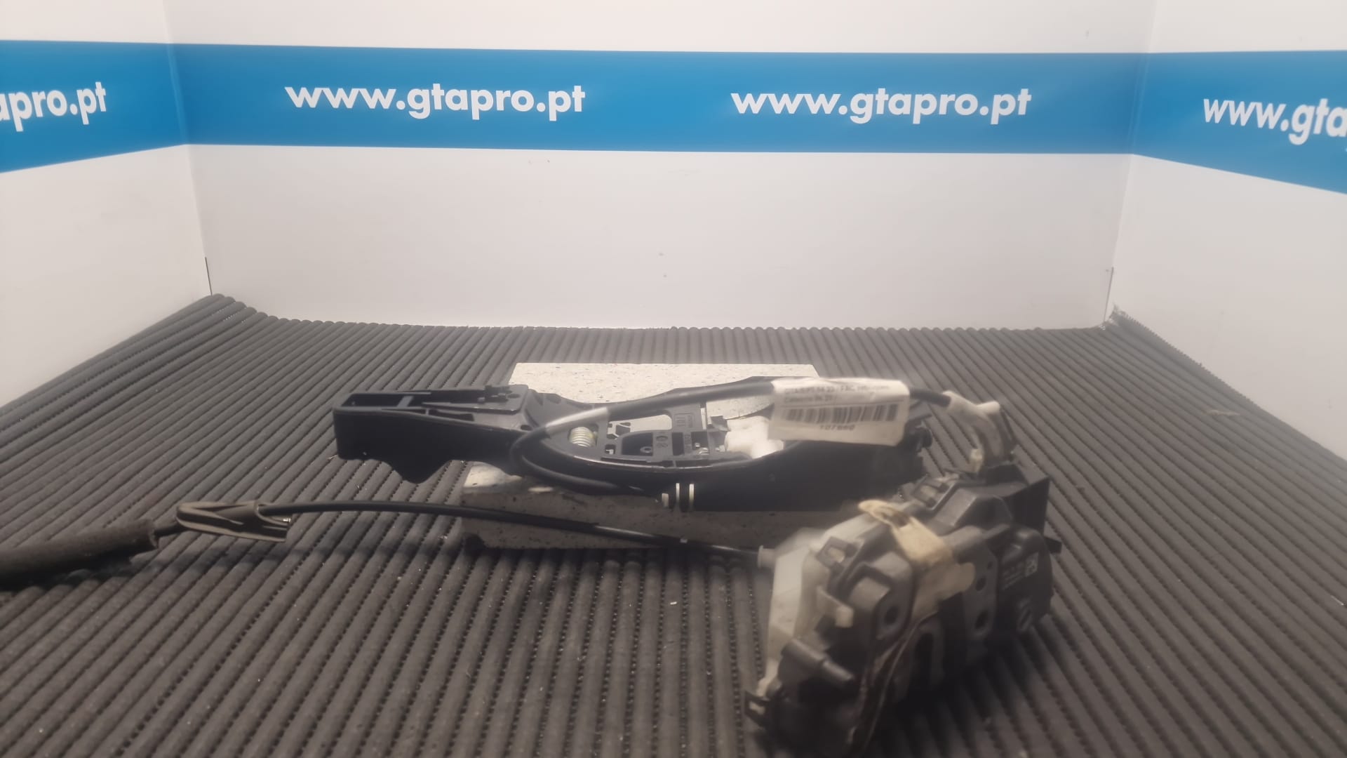 Cerradura / cierre puerta delantero derecho