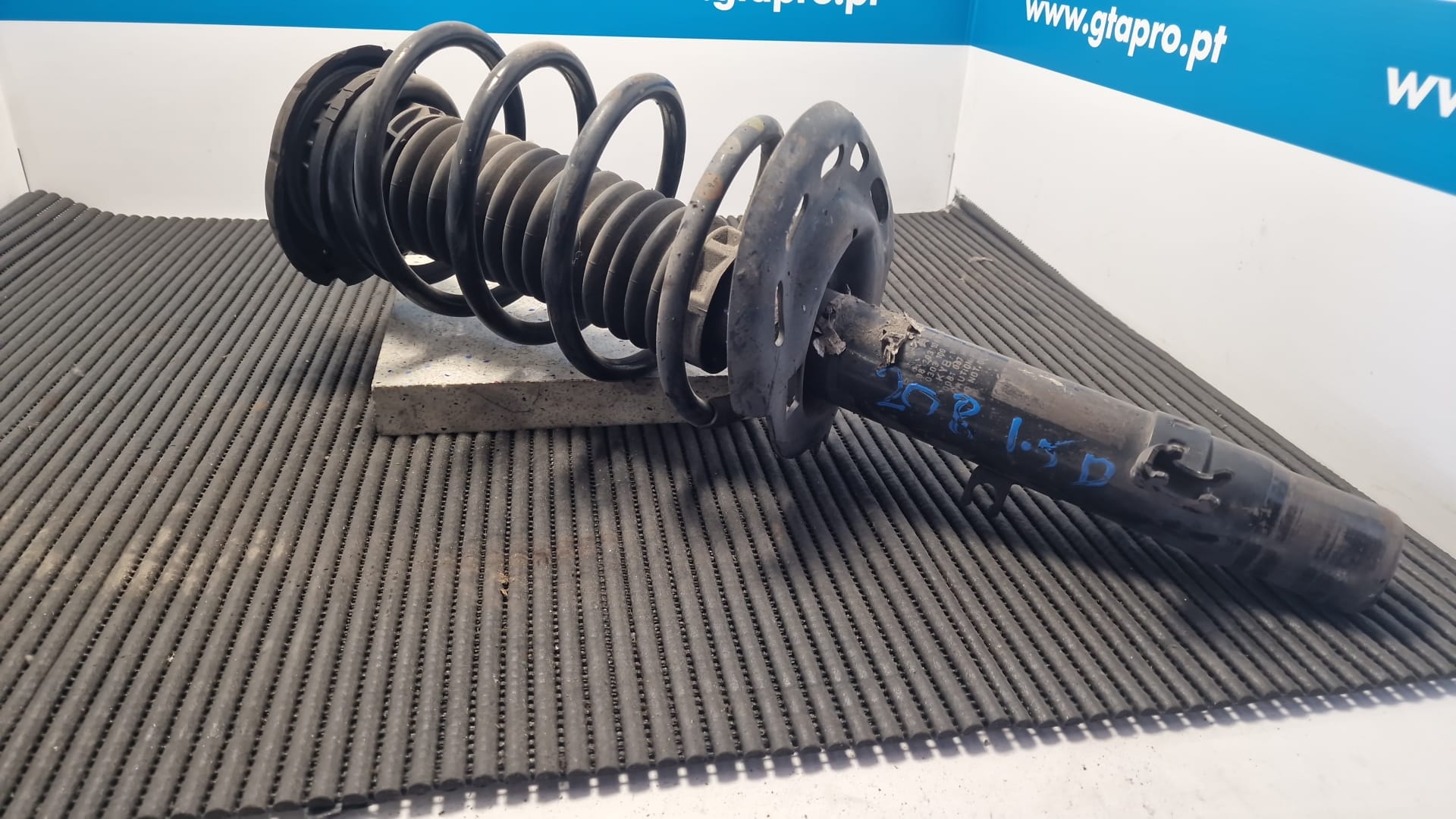 Rechts Front Shock Absorber