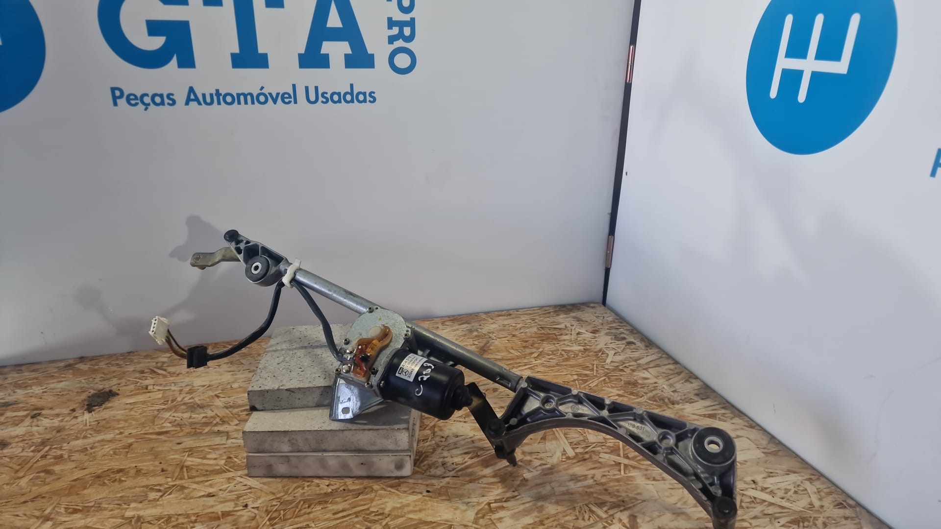 Motor Limpa Vidros Frente - MERCEDES-BENZ C-CLASS