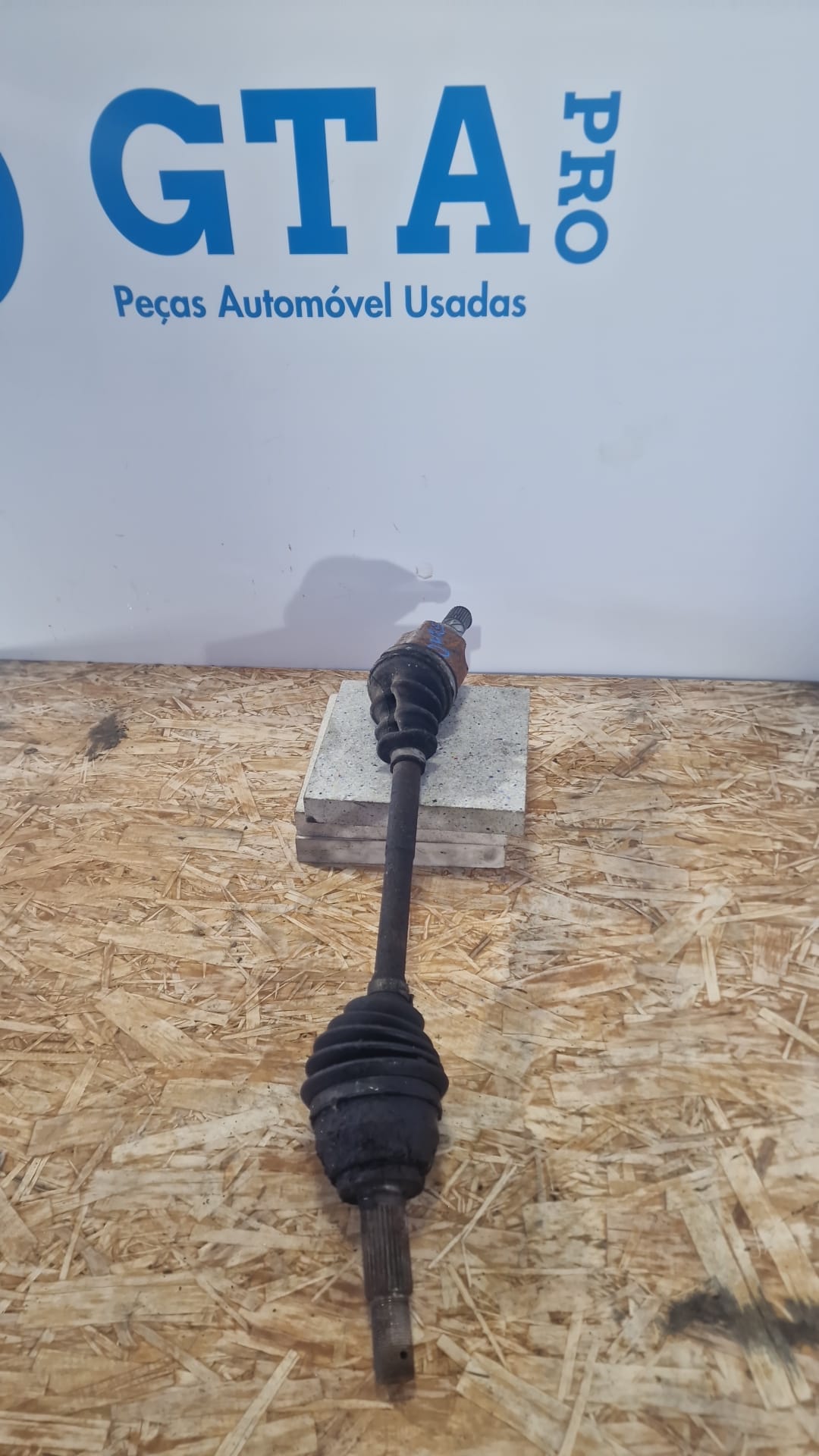Transmission avant gauche