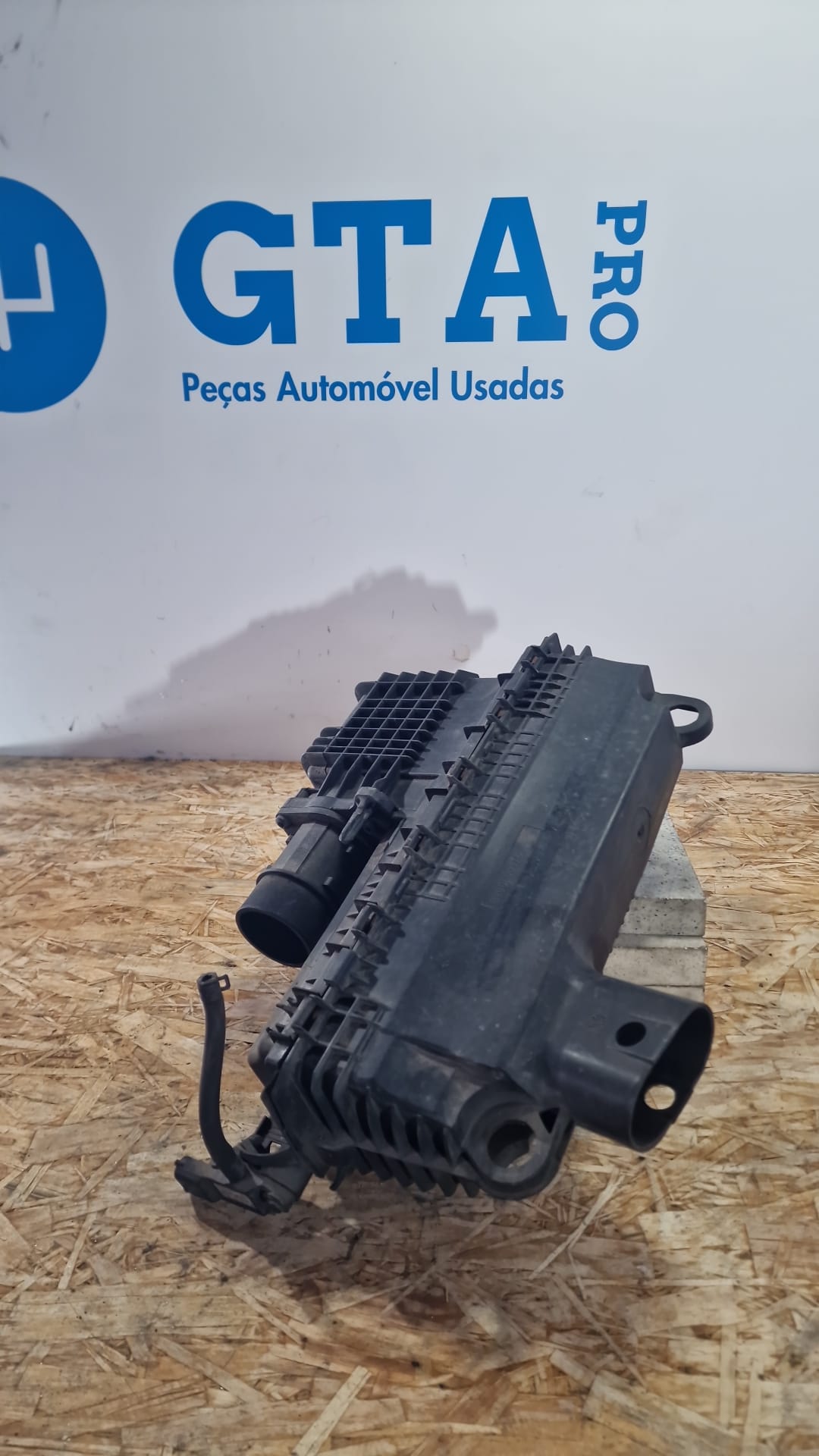 Air filter box