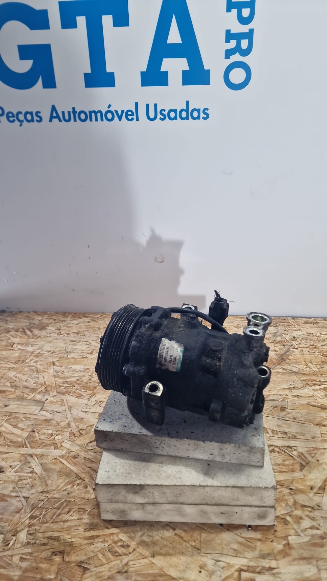 AC compressor