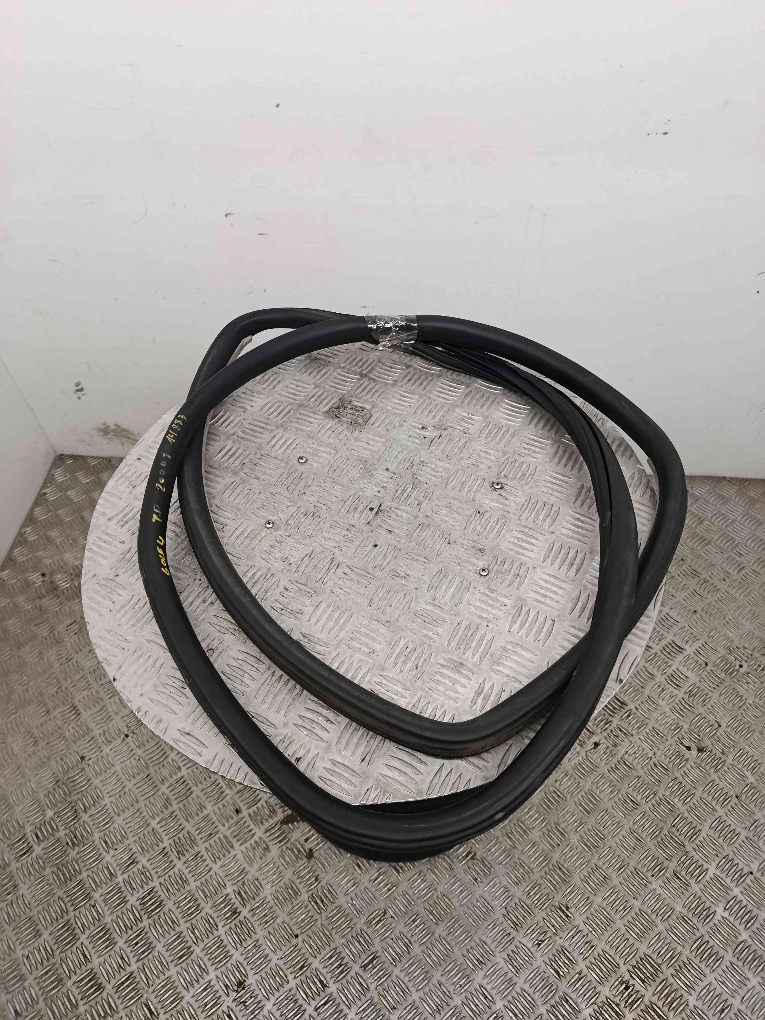 Borracha Porta Trás Direita