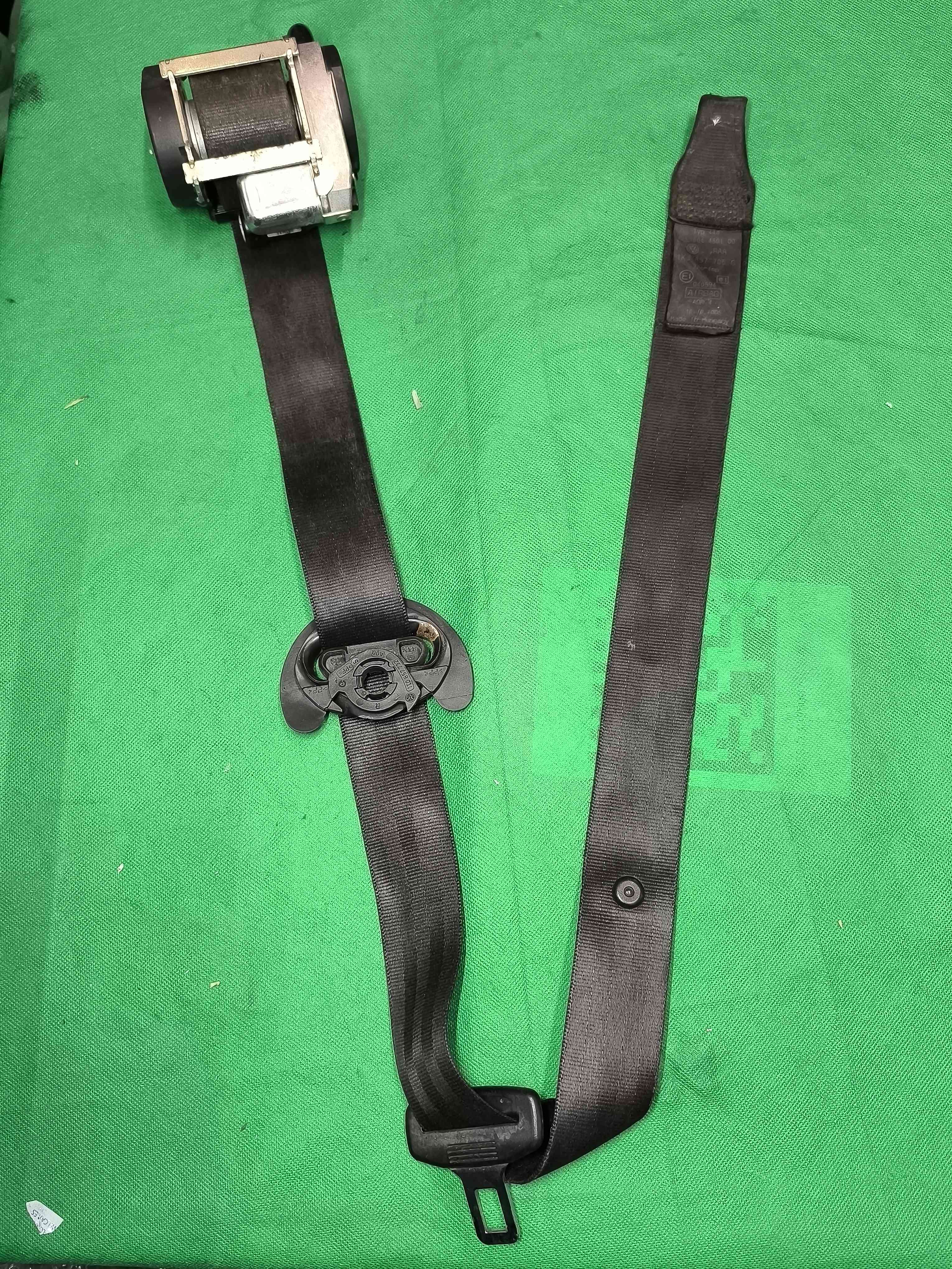 Ceinture avant Droite