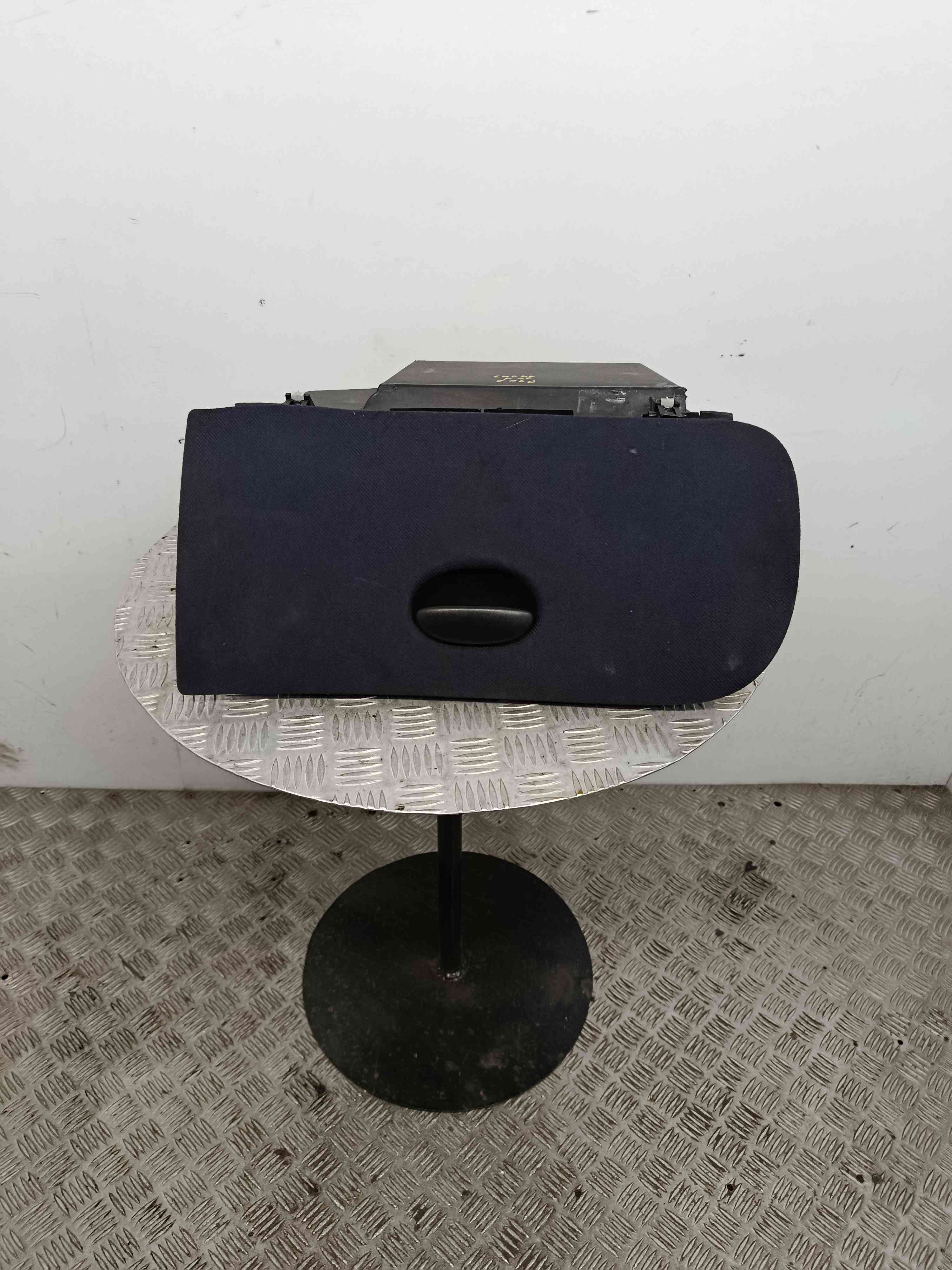 Glove Box / Compartment