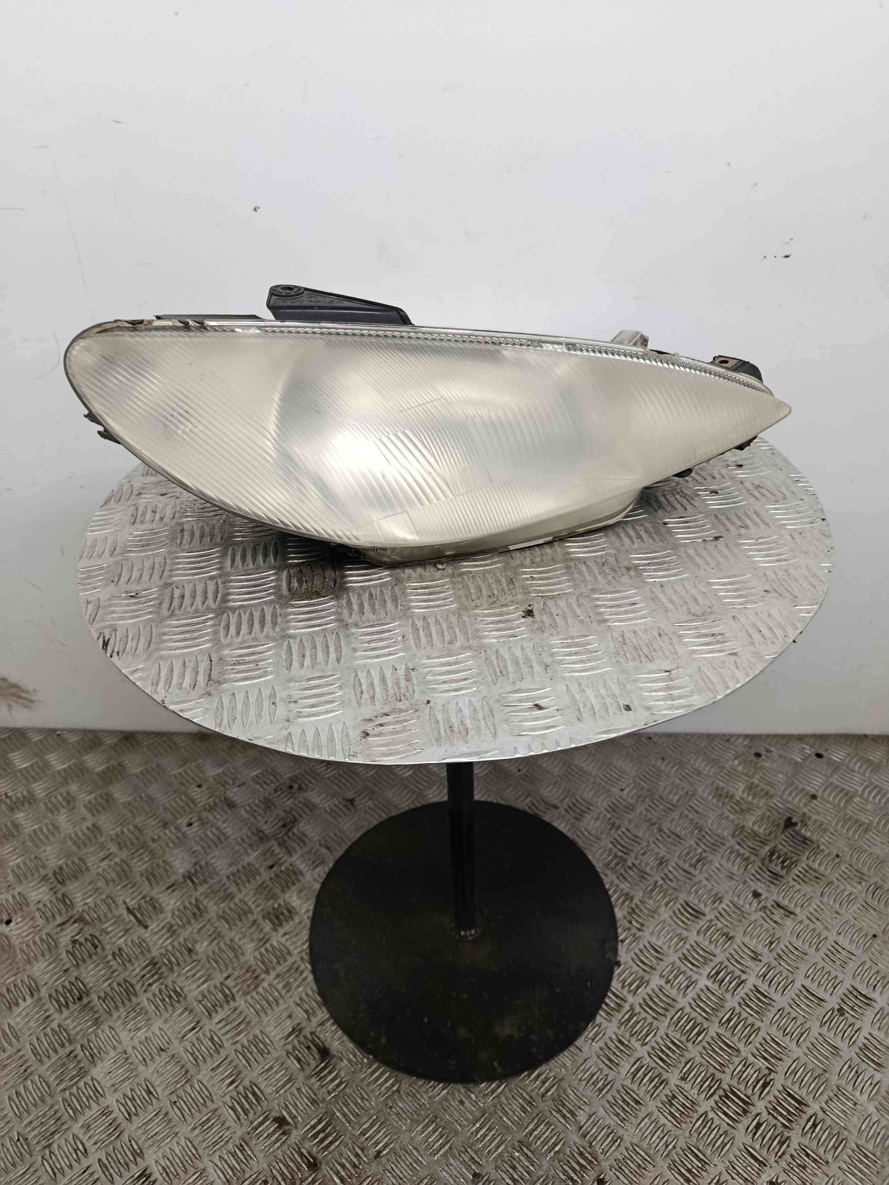 Right Headlight