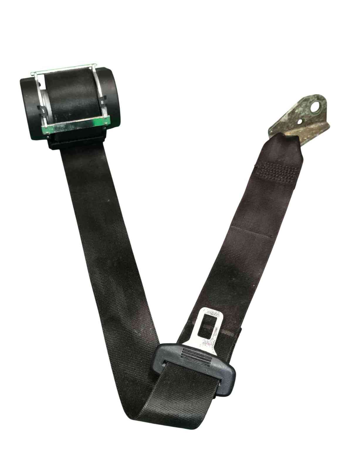 Links rear seatbelt