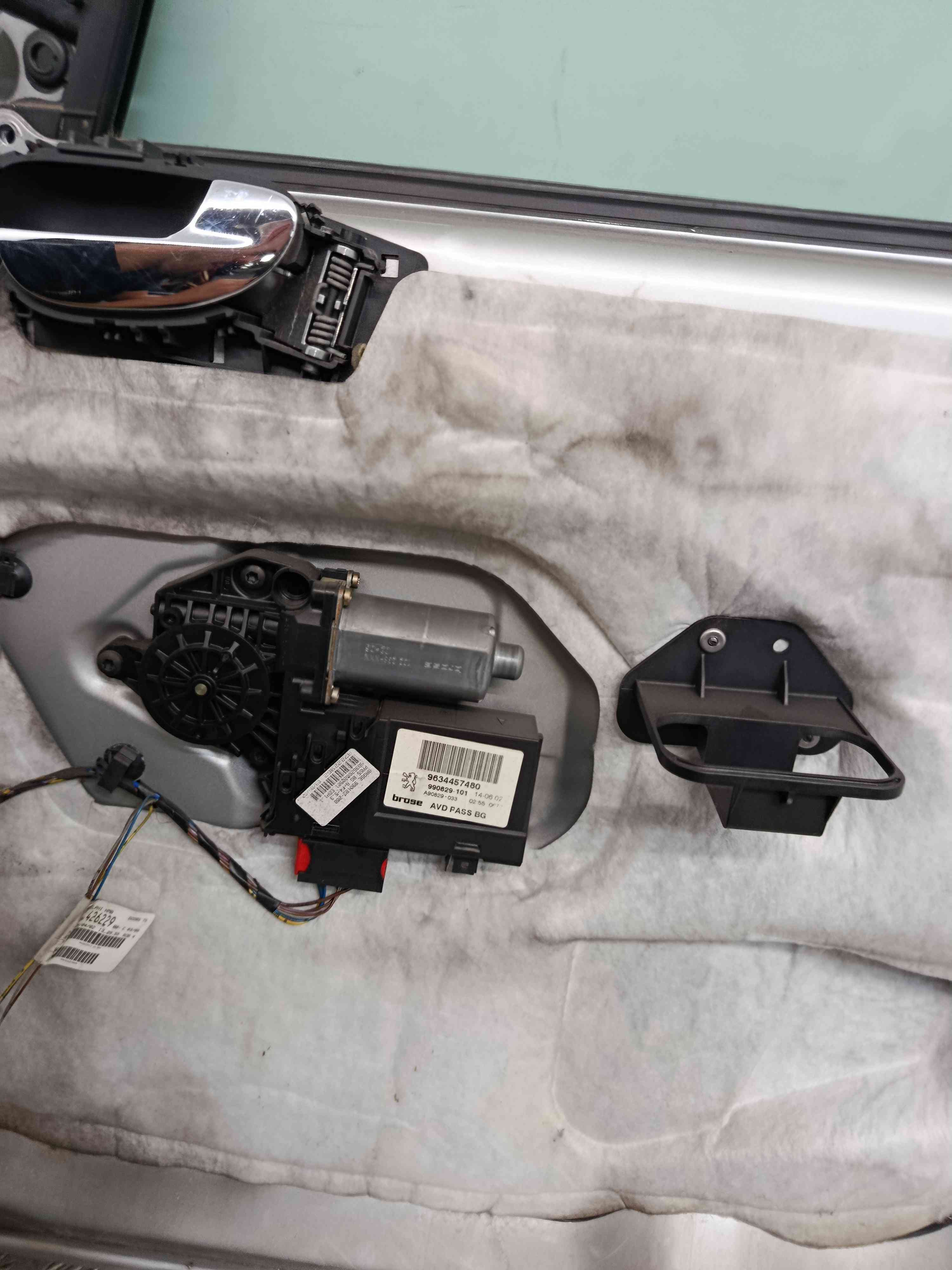 Rechts front Fenster regulator