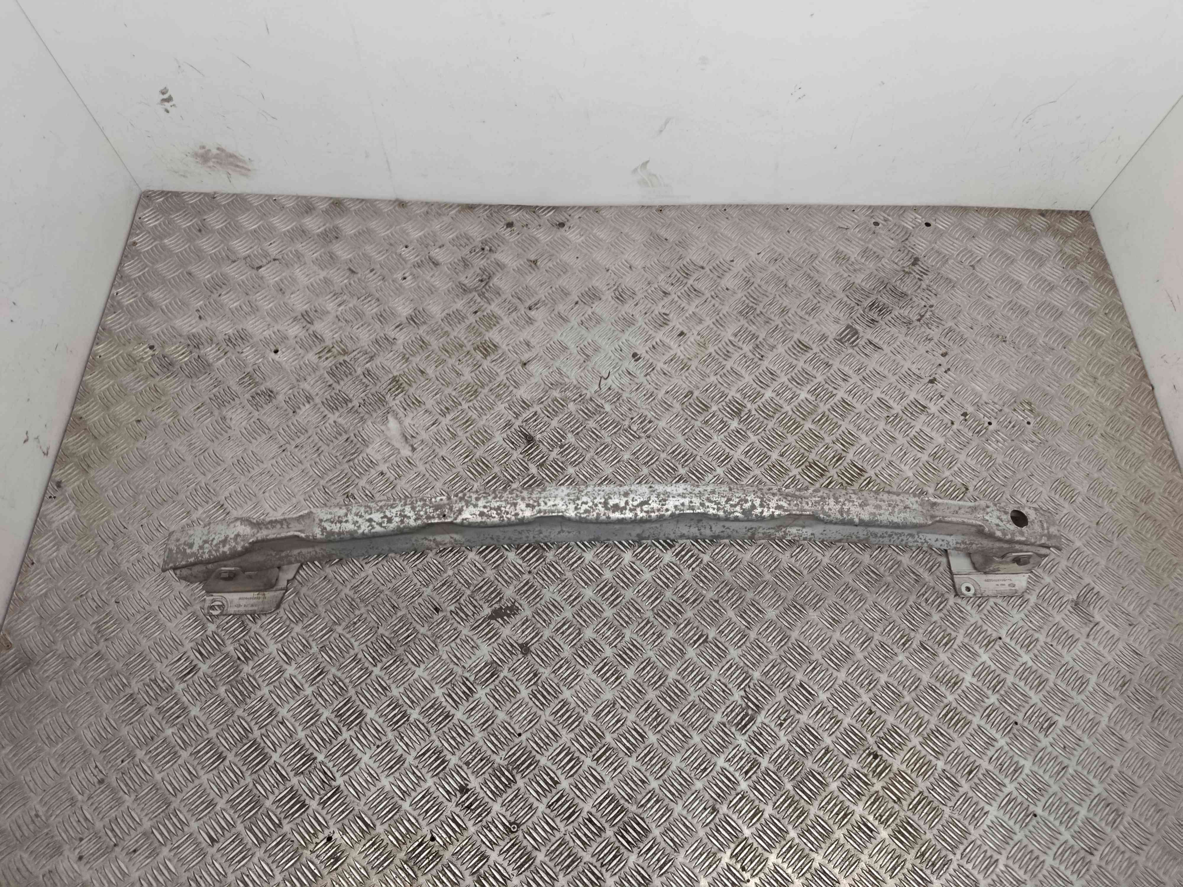 Refuerzo Paragolpes Trasero