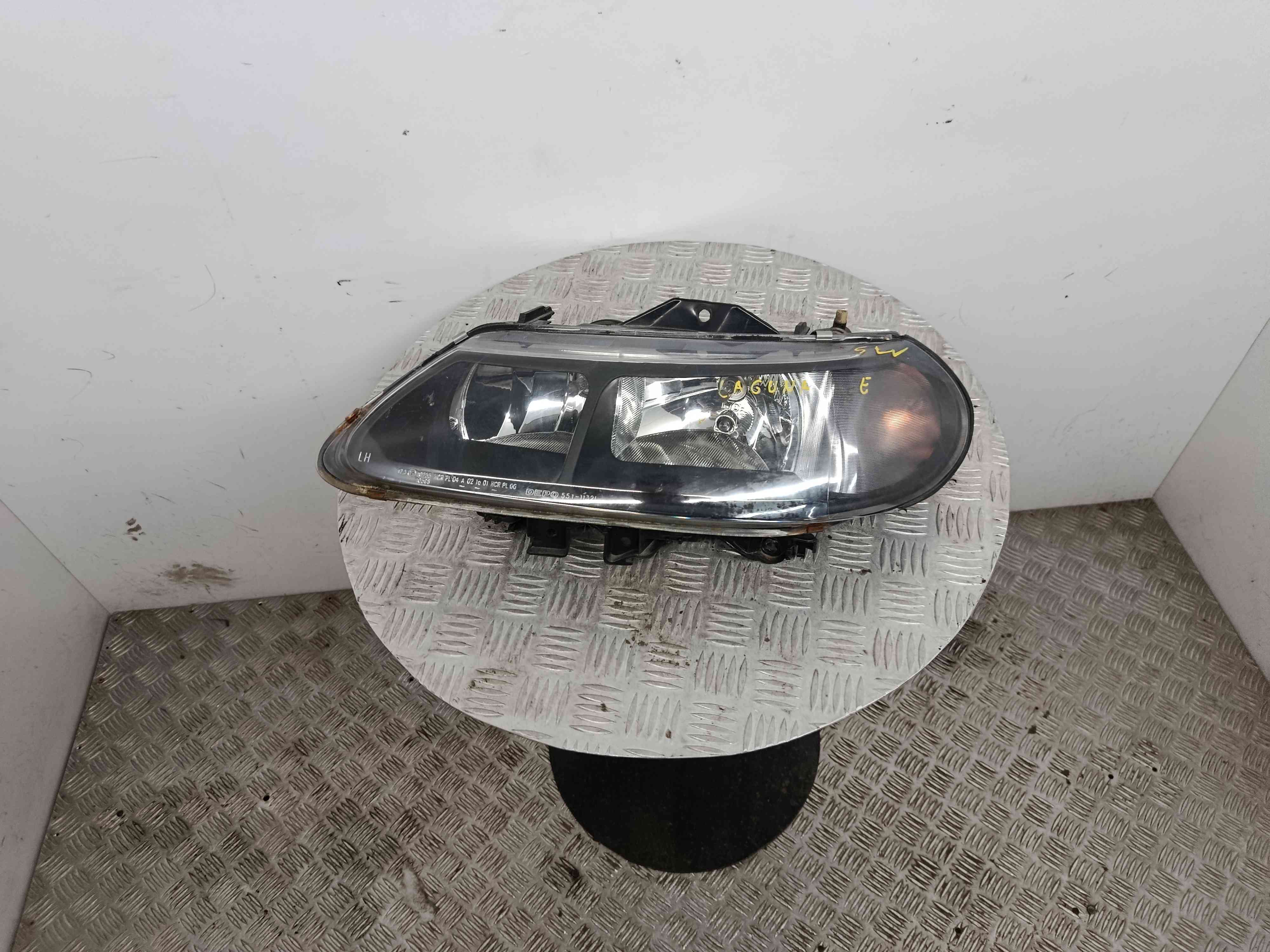 Ótica / Farol Esquerdo