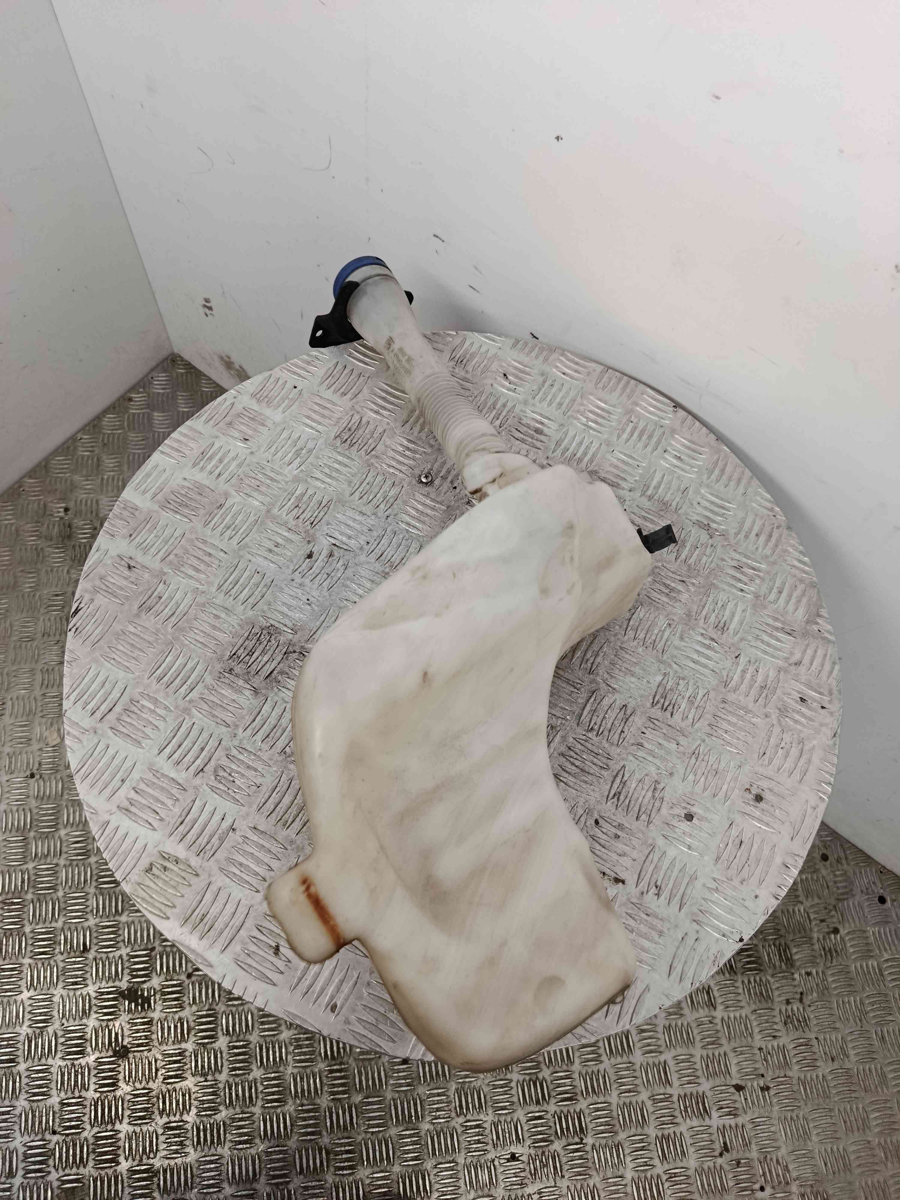 Réservoir lave-glace