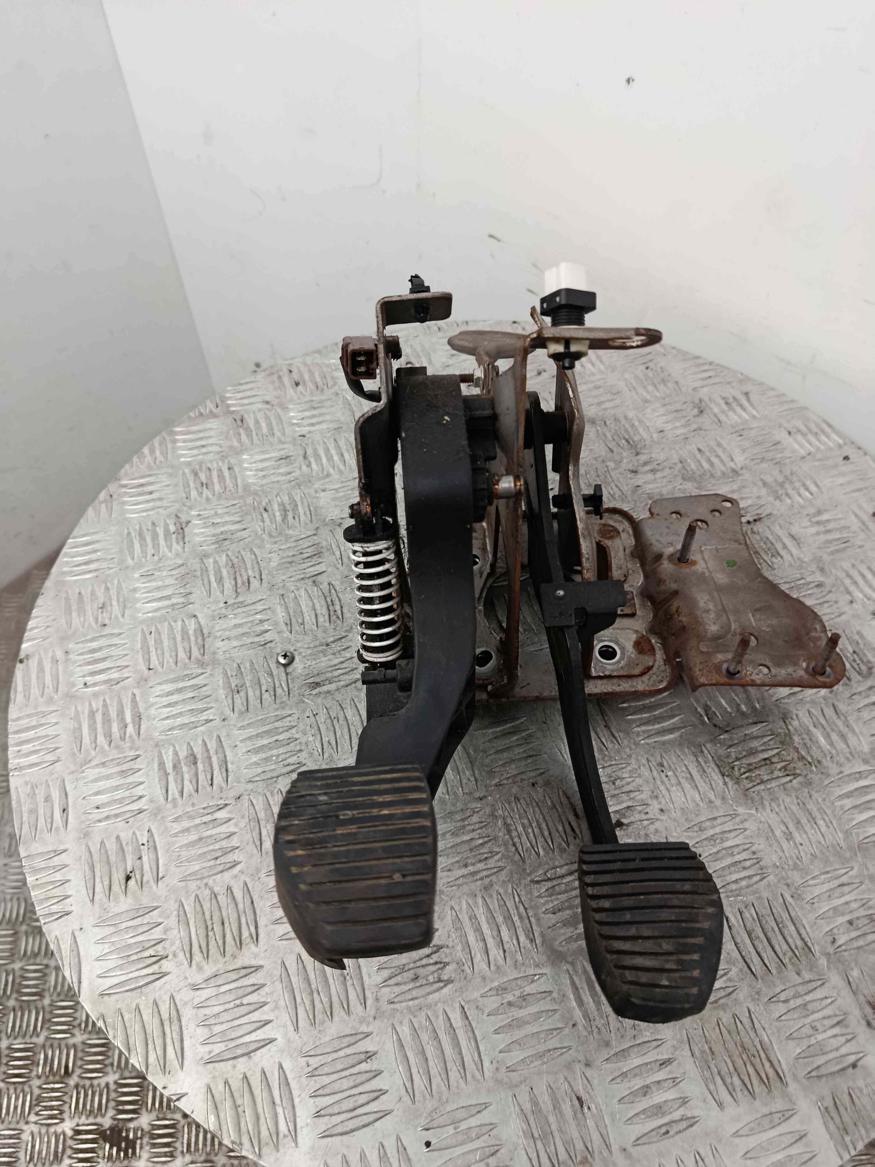 Pedal da Embraiagem