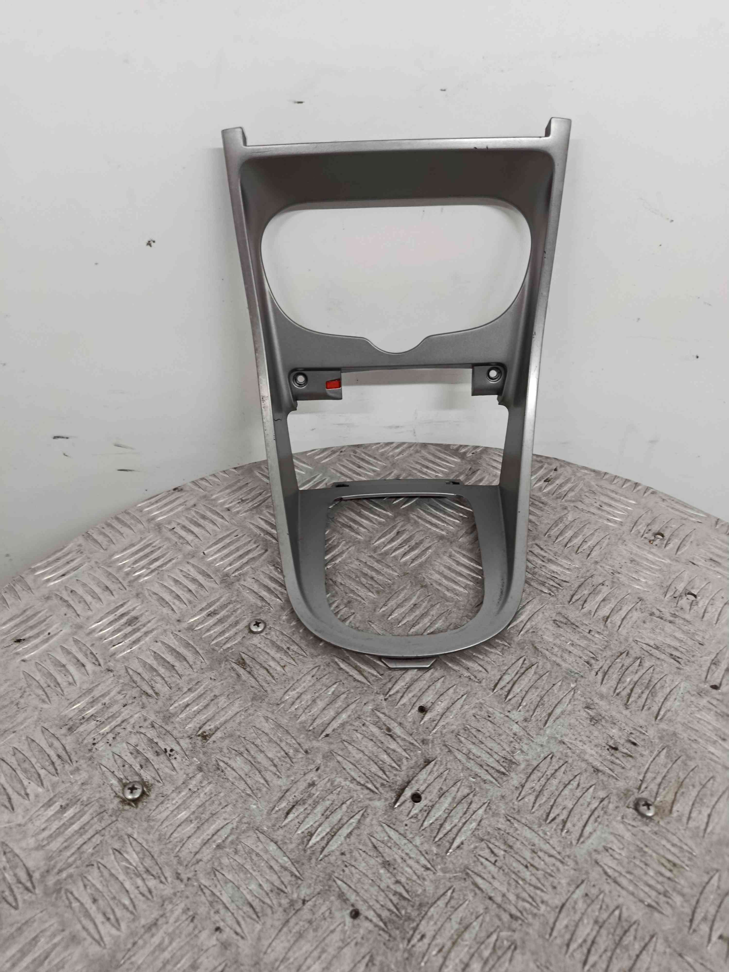 Moldura da Consola Central / Rádio / Aro