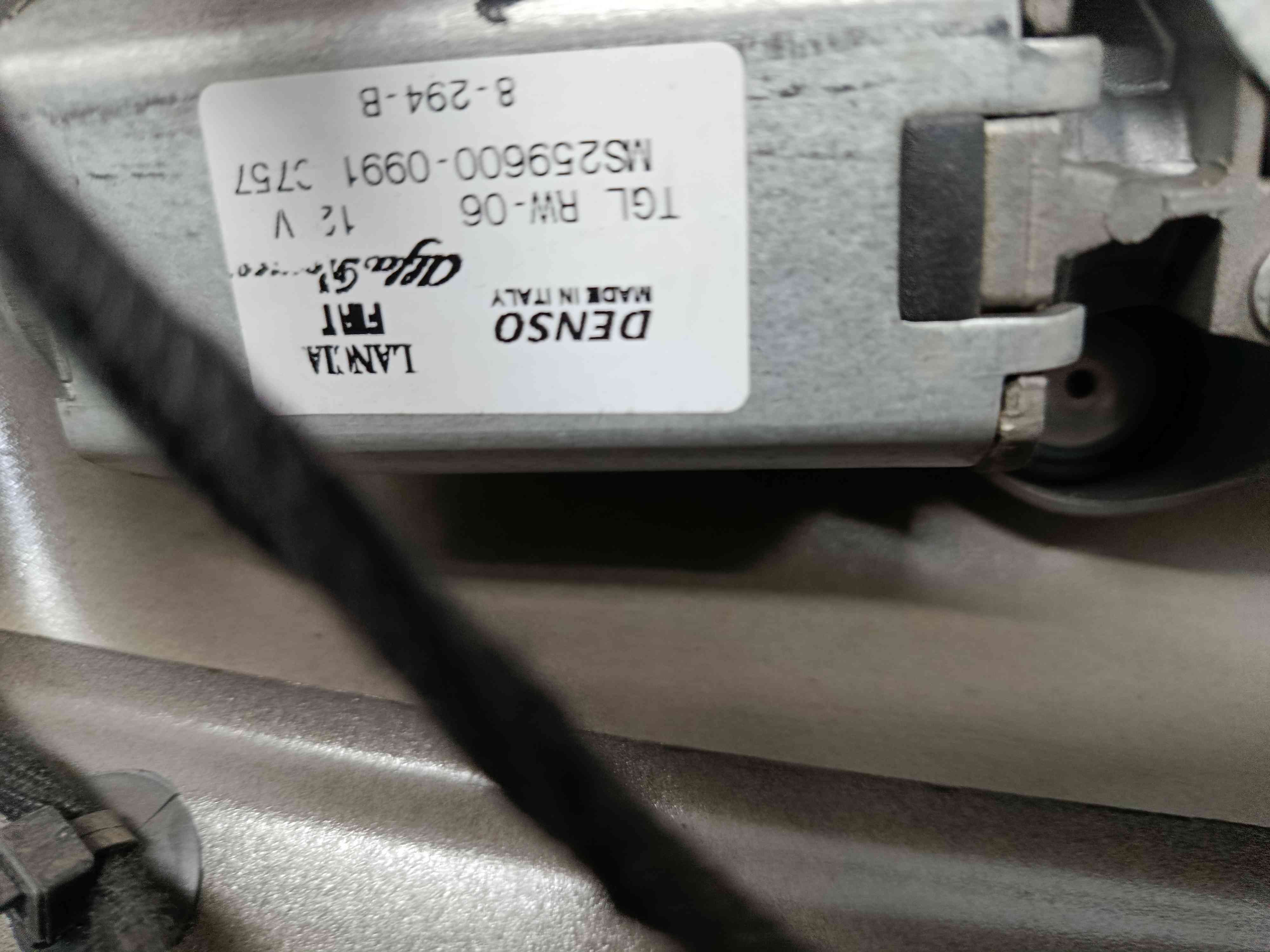 Motor Limpa Vidros Trás