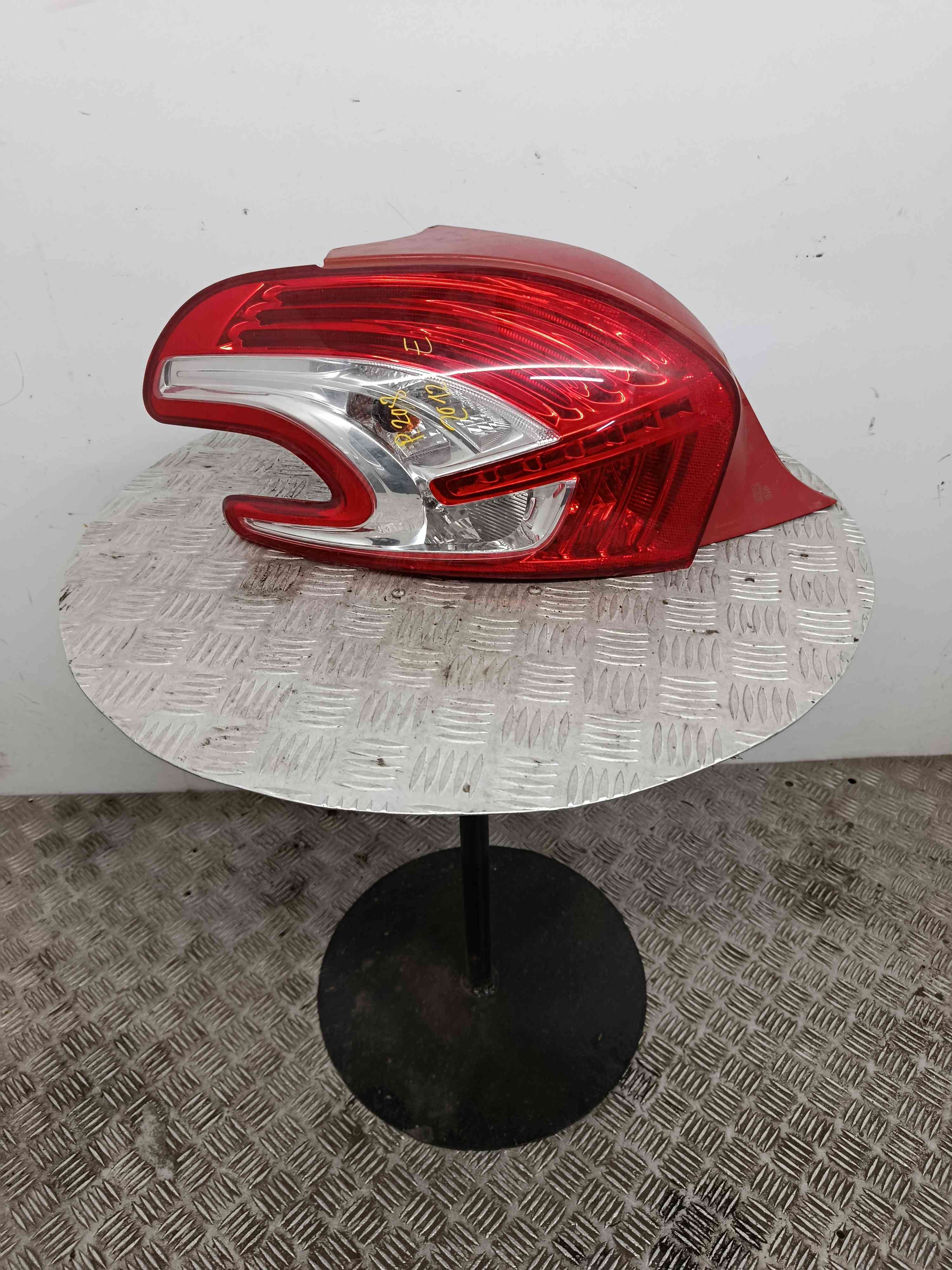 Left Tail light
