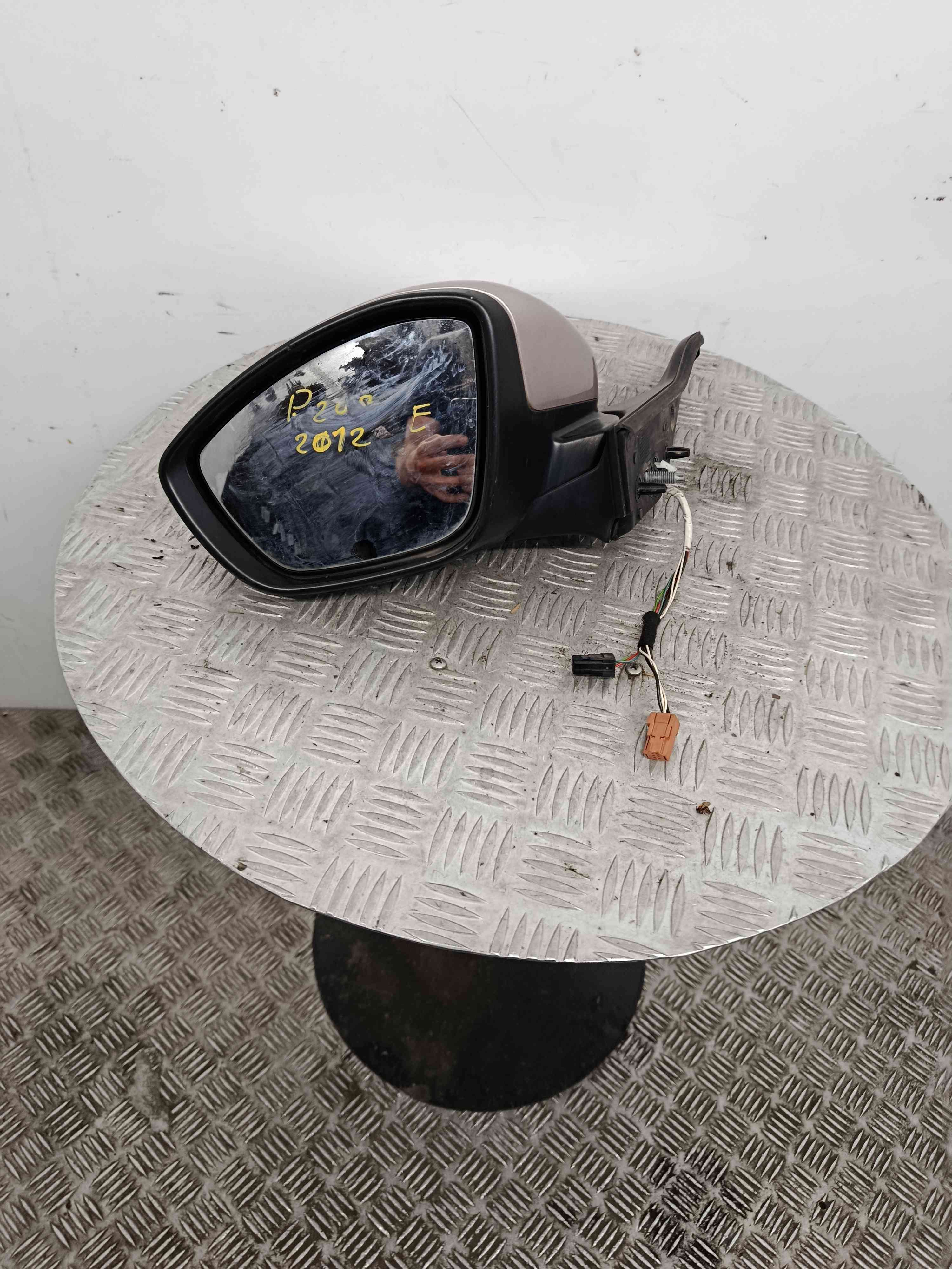 Door Mirror Left