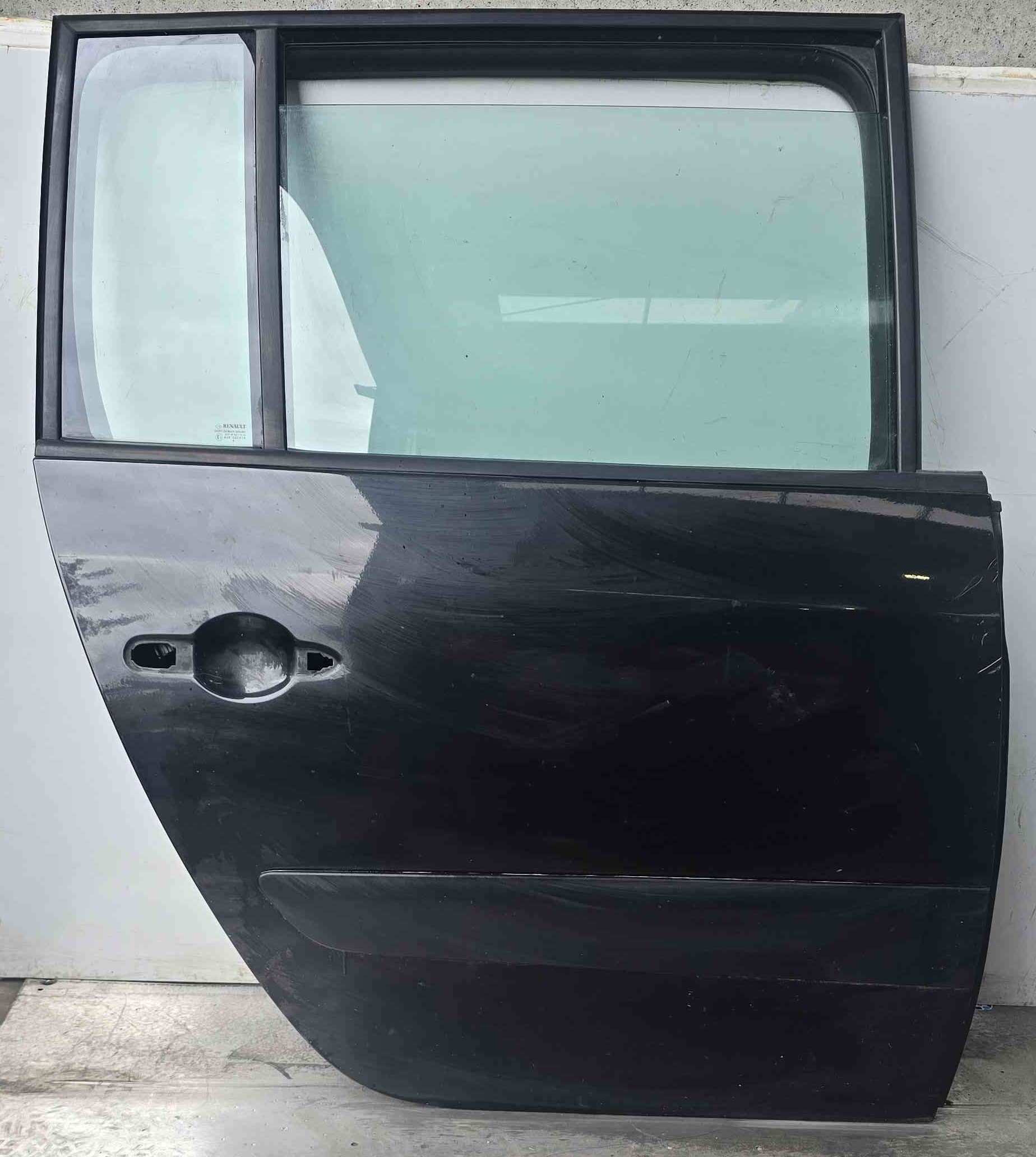Right rear door