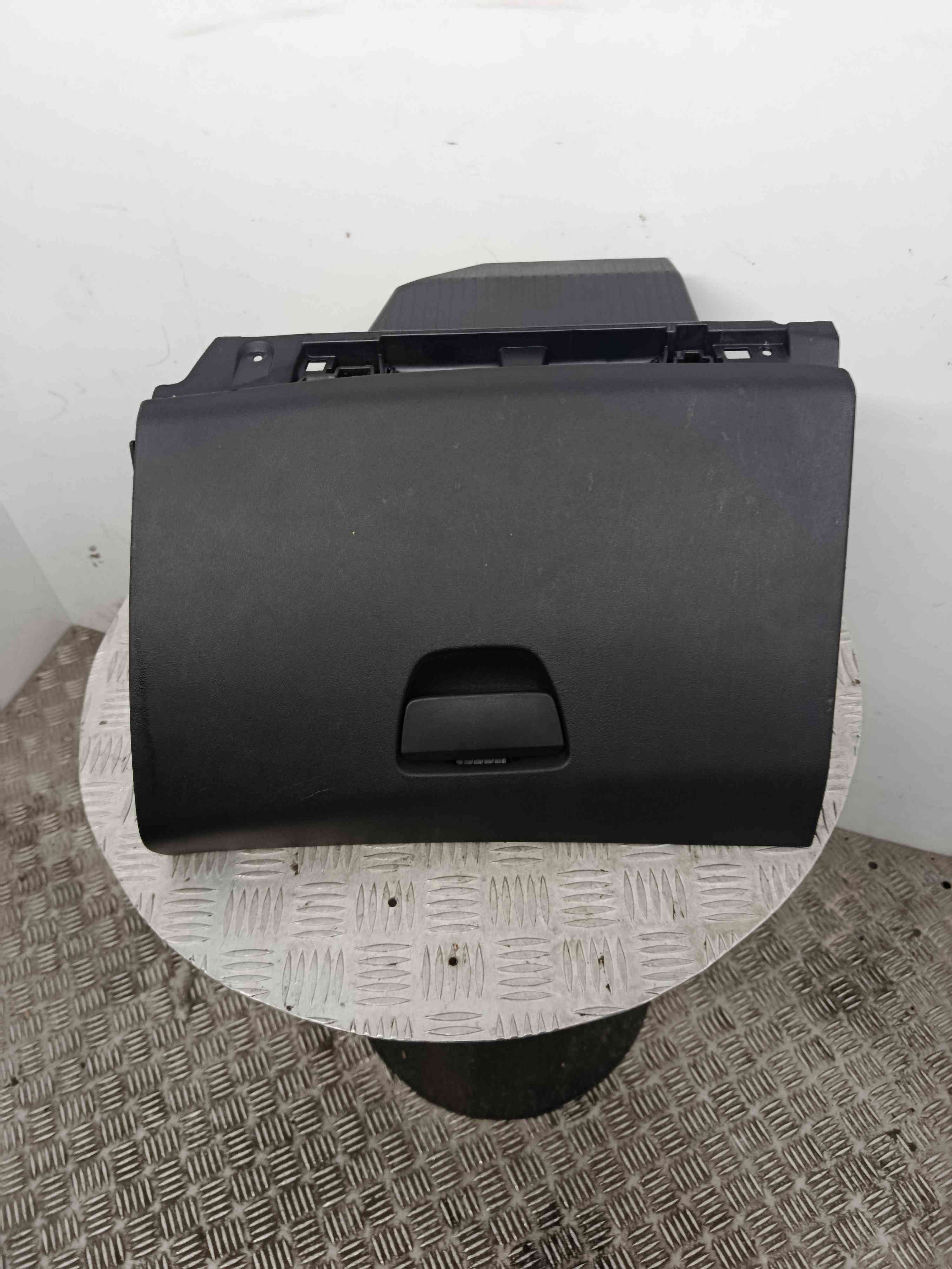 Porta Luvas