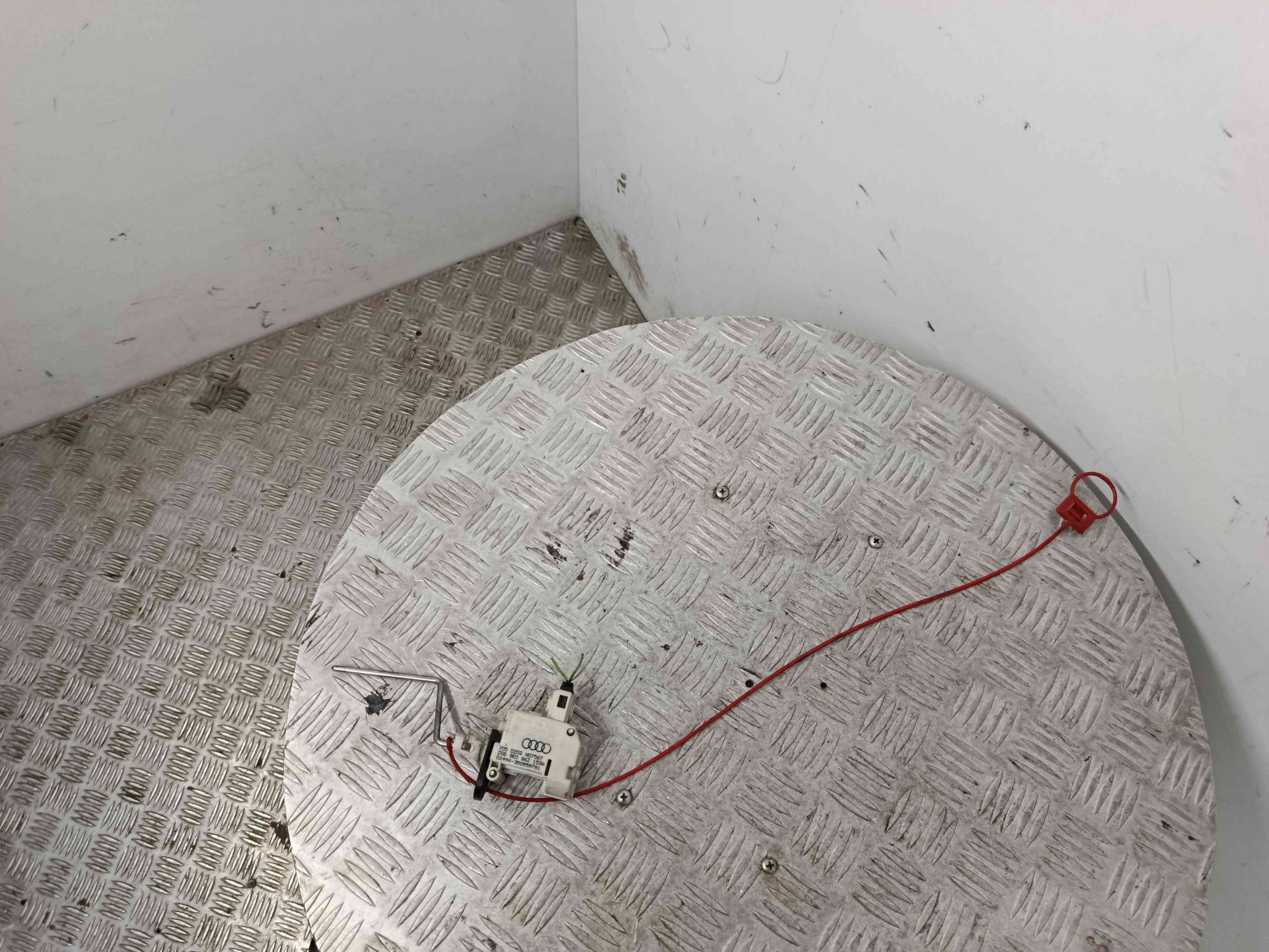 Verrouillage du réservoir de carburant
