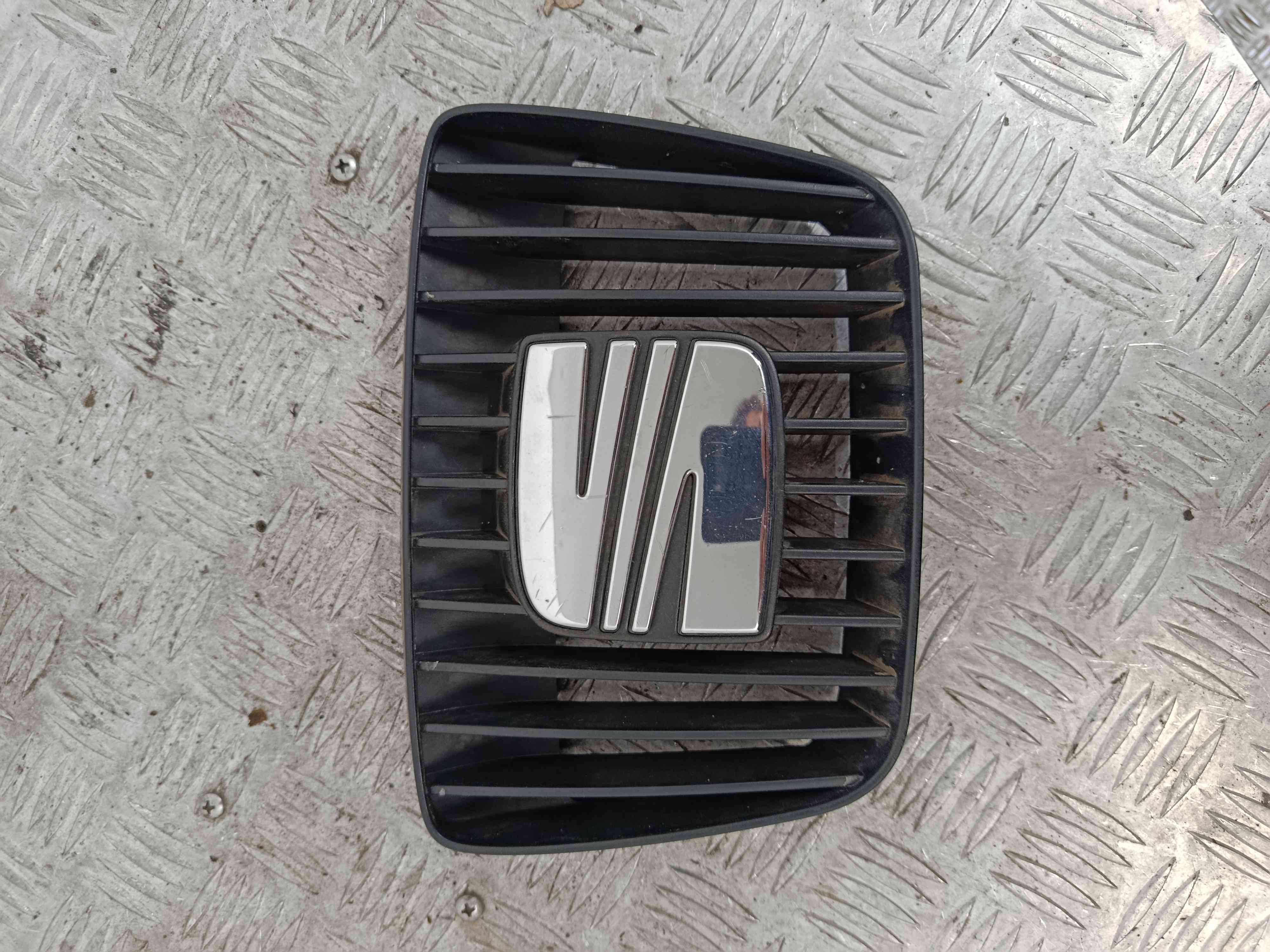 Front grille