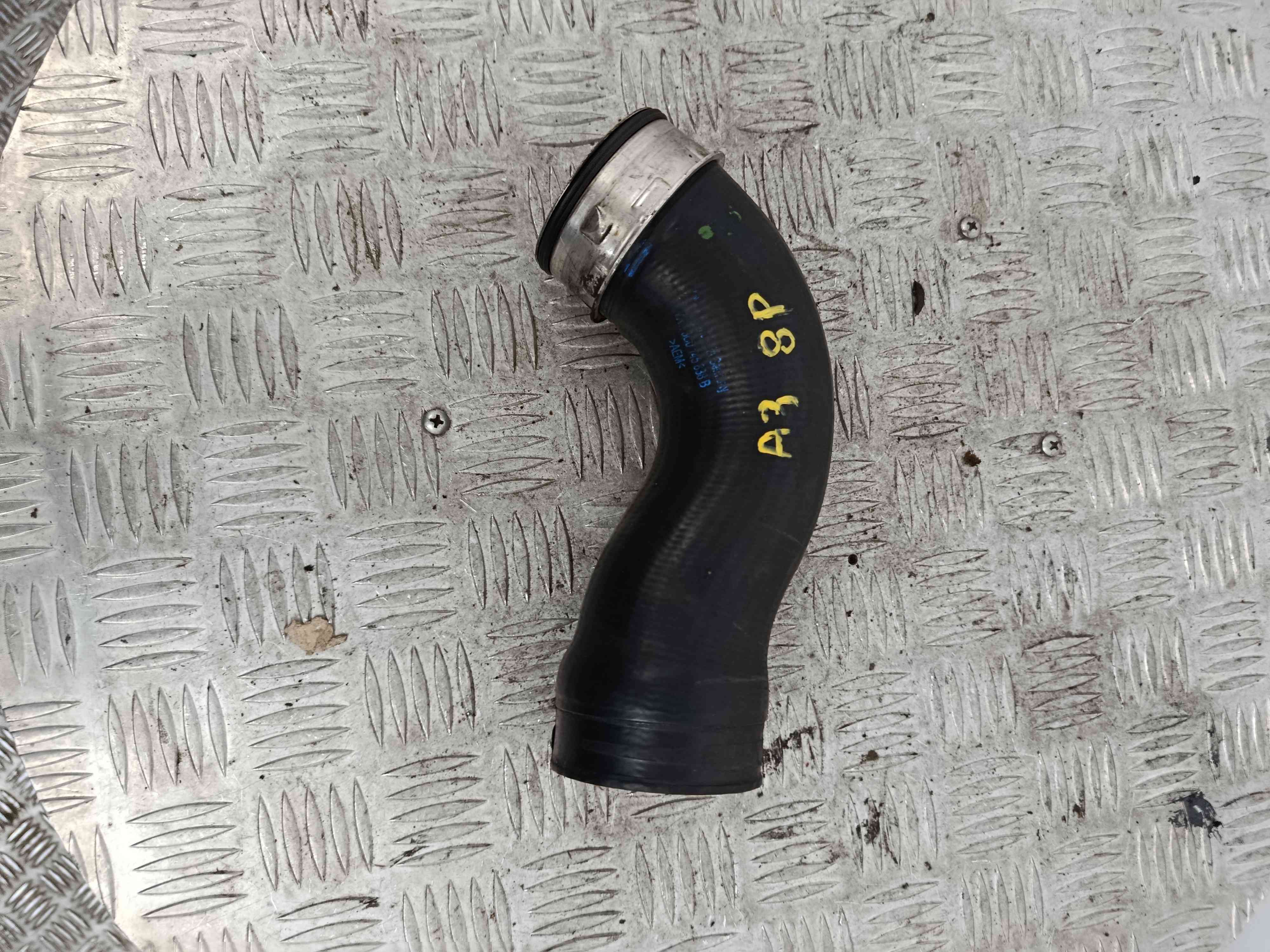 Intercooler pipe
