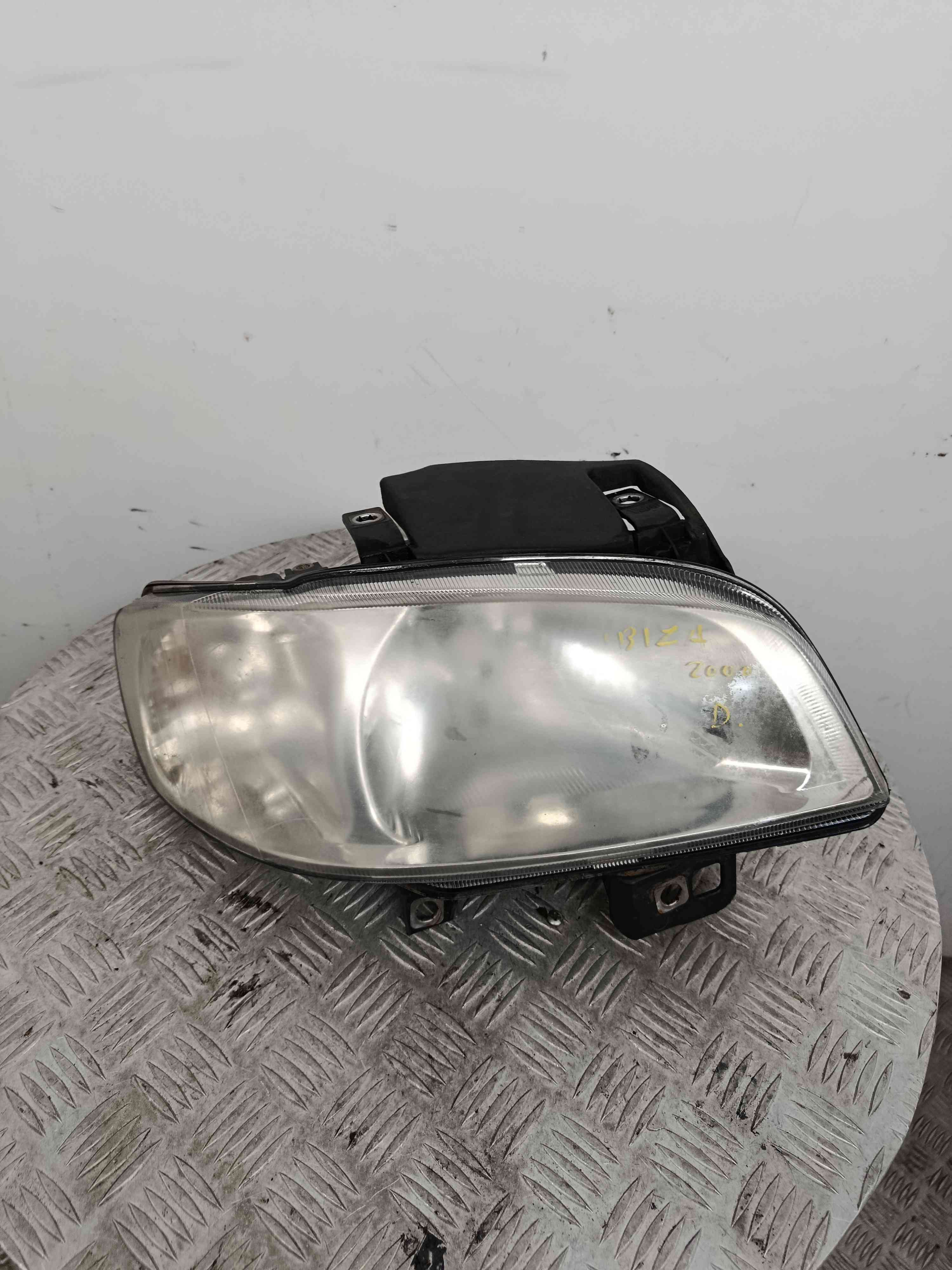 Right Headlight