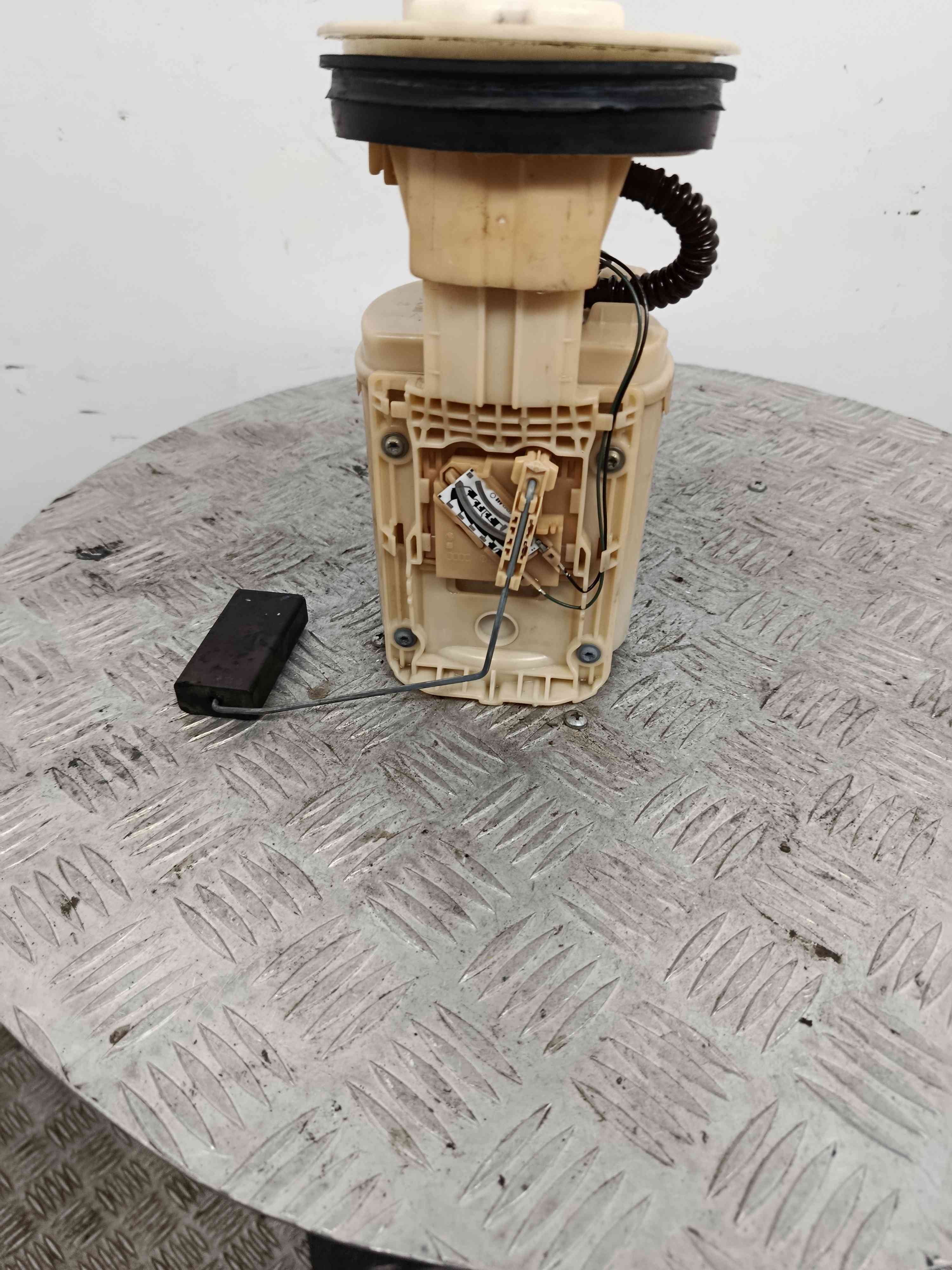 Fuel float