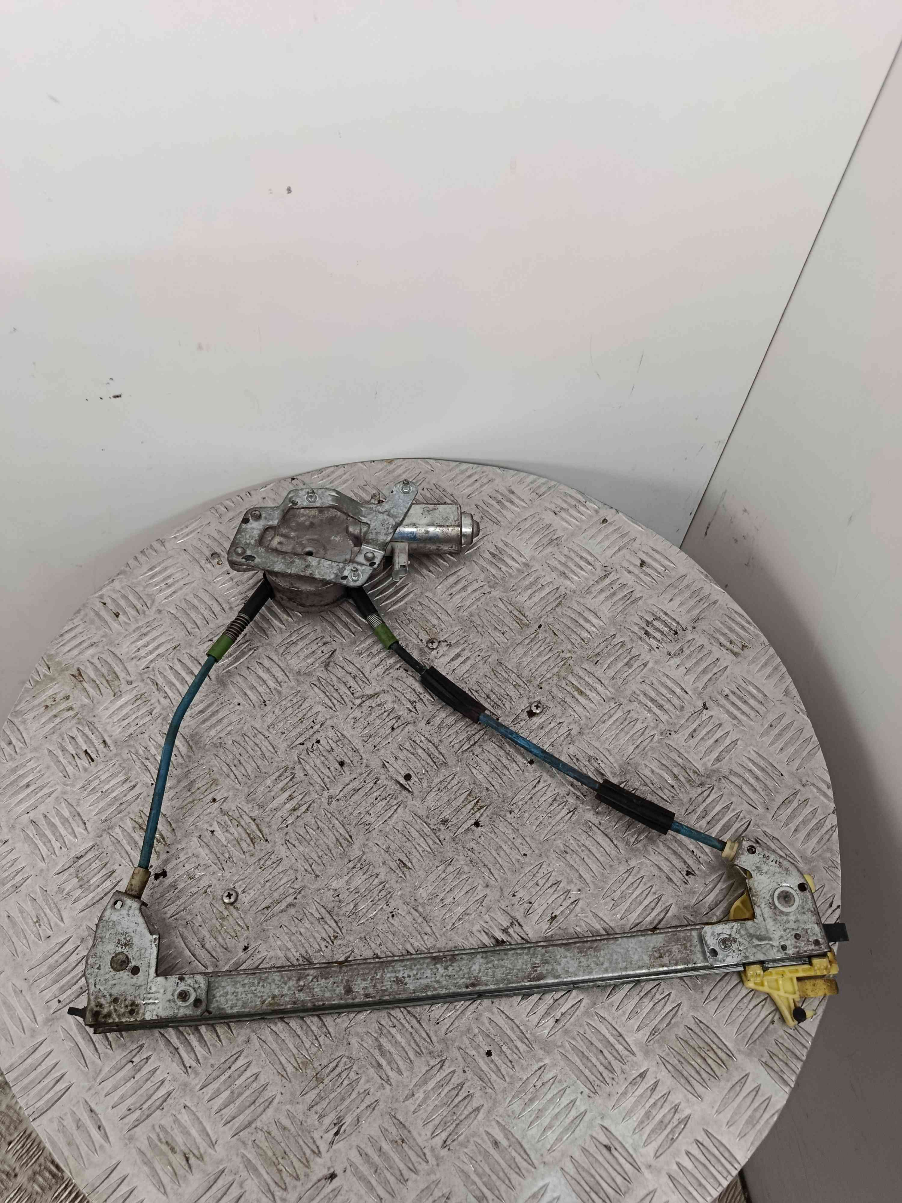 Right rear window regulator
